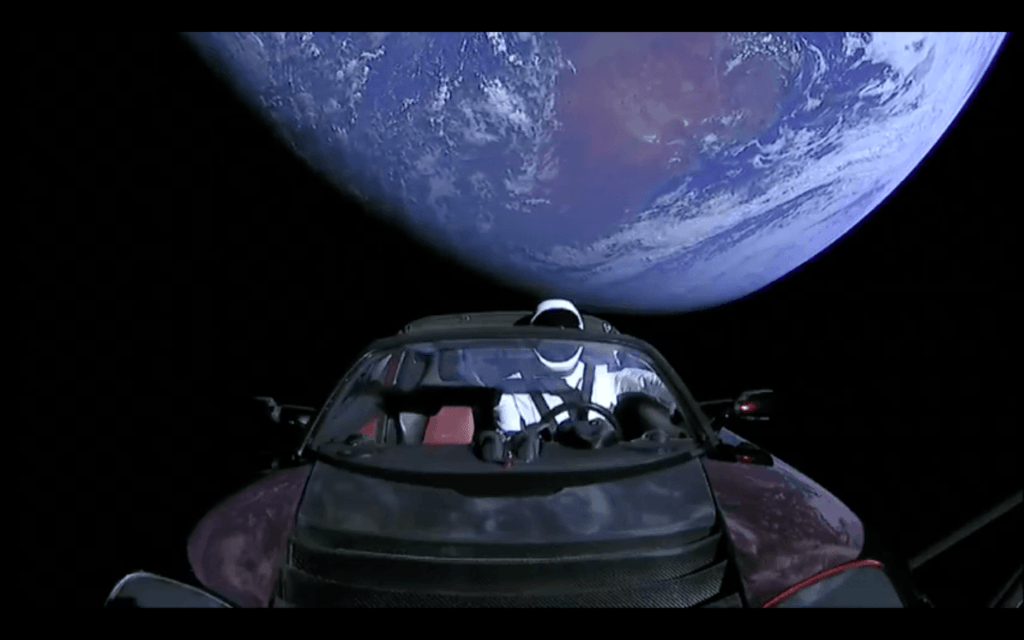 Elon Musk a envoyé une Tesla dans l'espace en février 2018 pour tester un nouveau lanceur... et faire parler de lui. // Source : SpaceX