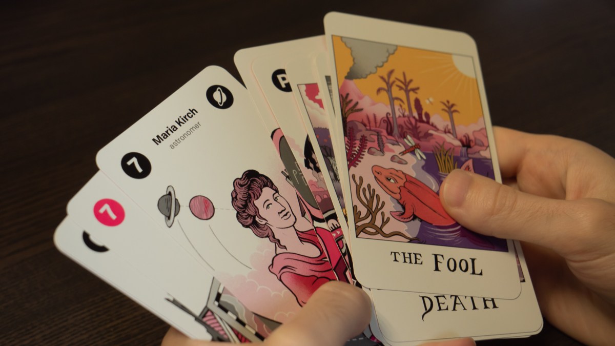 Le jeu de tarot Women of Science. // Source : Photo Léa Hamadi pour Numerama