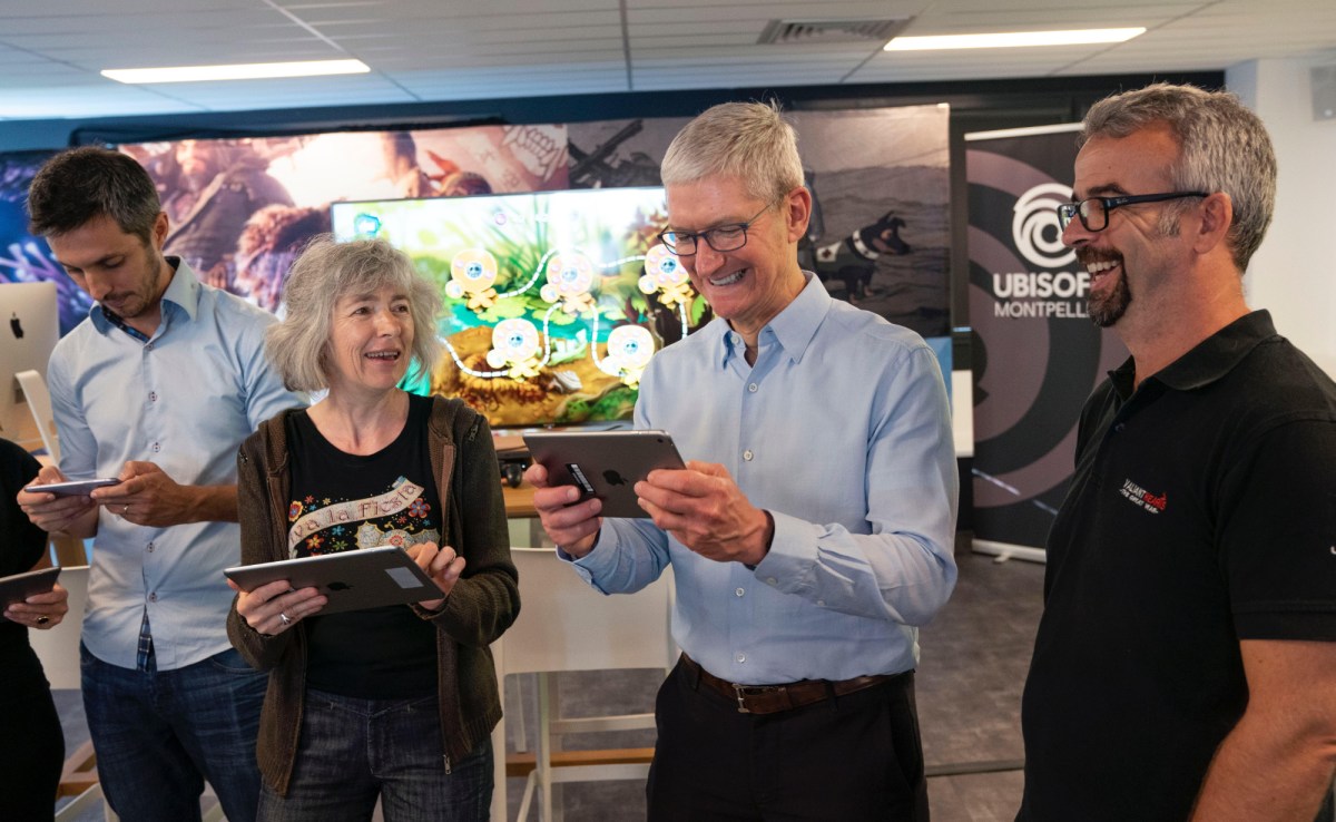 Tim Cook visits app developer Unisoft.