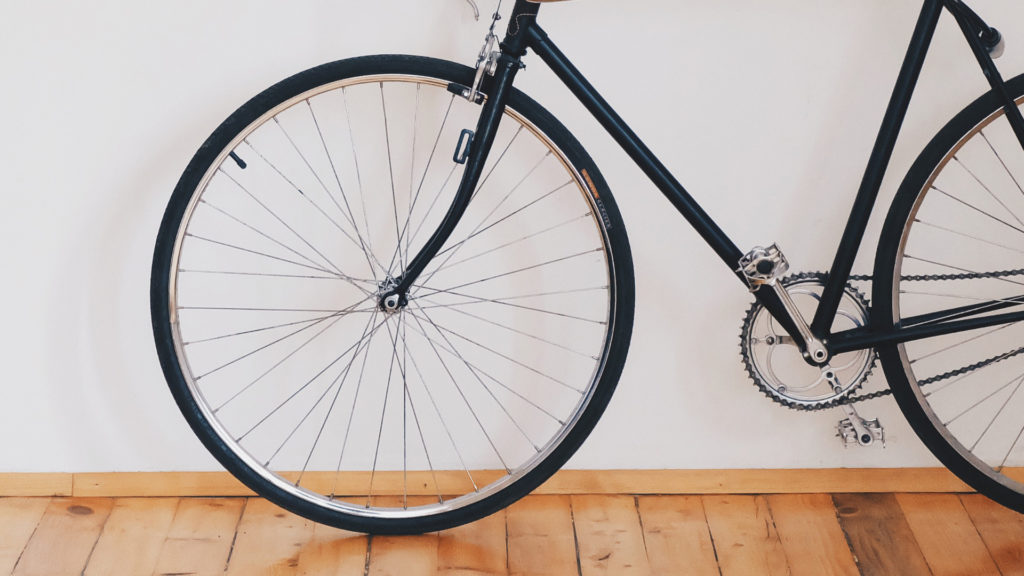 Une roue de vélo. // Source : Pxhere/CC0 Domaine public (photo recadrée)