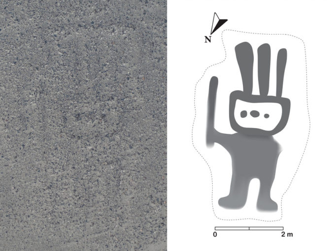 L'intelligence artificielle a détecté un géoglyphe à partir des faibles traces visibles sur l'image de gauche. // Source : Yamagata University L'intelligence artificielle a détecté un géoglyphe à partir des faibles traces visibles sur l'image de gauche. // Source : Yamagata University
