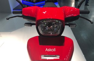 Le nouveau scooter électrique Dixy d'Askoll // Source : Marie Turcan pour Vroom/Numerama
