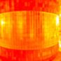 Le réacteur à fusion nucléaire, ou « soleil artificiel » (de la Chine) cherche à reproduire la réaction de fusion nucléaire. // Source :  یاسمین سکندر