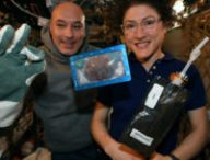 Les astronautes Luca Parmitano et Christina Koch. // Source : Twitter @Astro_Christina (photo recadrée)