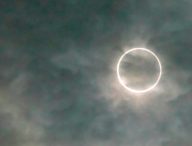 Une éclipse annulaire. // Source : Flickr/CC/B Lucava (photo recadrée)
