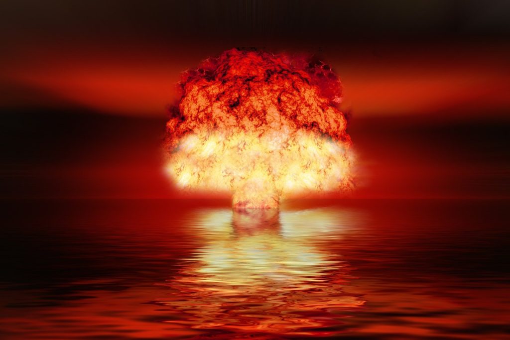 Une bombe comme Hiroshima émet une chaleur de 63 000 000 000 000 joules. // Source : Pixabay