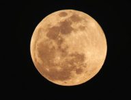 Une éclipse de Lune par la pénombre en 2013. // Source : Wikimedia/CC/Luisalvaz (photo recadrée)