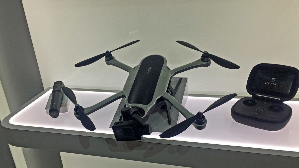 Un drone GoPro Karma exposé. // Source : Ron Gilbert