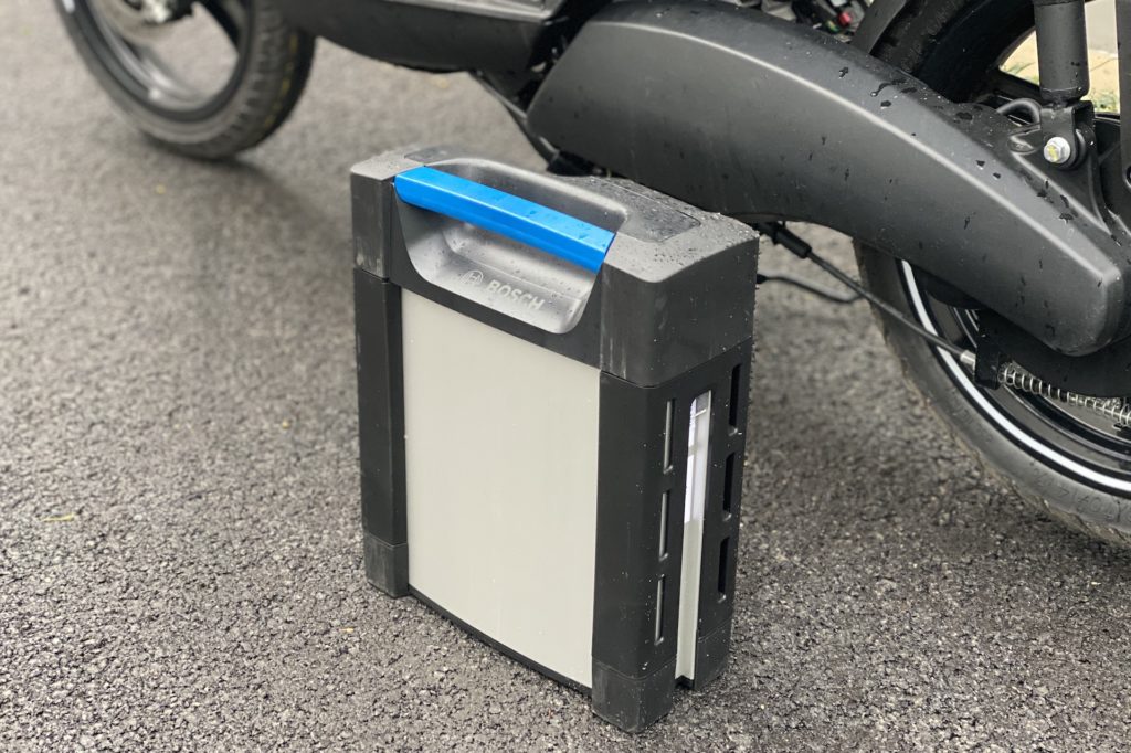 La batterie du scooter Peugeot e-Ludix // Source : Maxime Claudel pour Numerama La batterie du scooter Peugeot e-Ludix // Source : Maxime Claudel pour Numerama