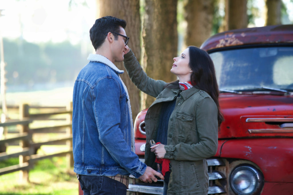 Clark Kent et Loïs Lane, dans l'univers DC Comics de la CW. // Source : The CW