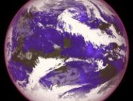 La couche d'ozone a notamment pour fonction de protéger la Terre du rayonnement ultraviolet. // Source : Pixabay