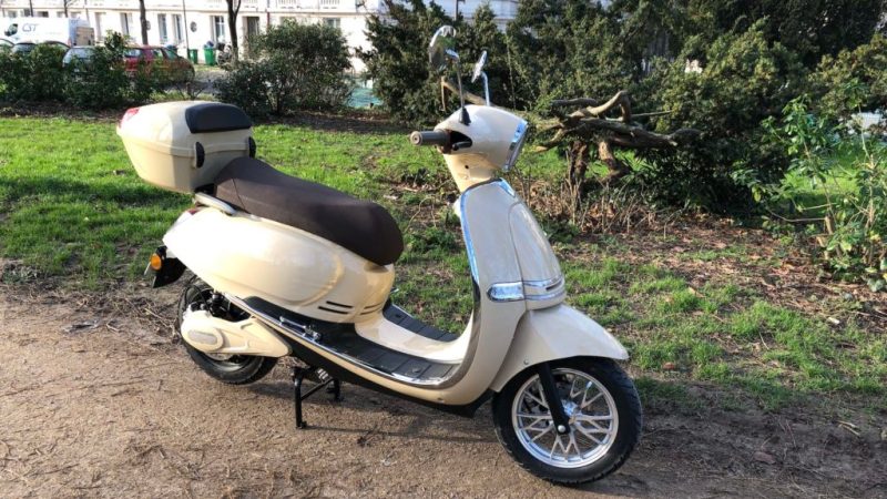 Le Rider 5000, la référence des scooters électriques 125, est encore 300 € moins cher