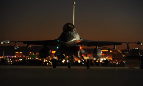 Un avion de chasse F-16. // Source : 99th Air Base