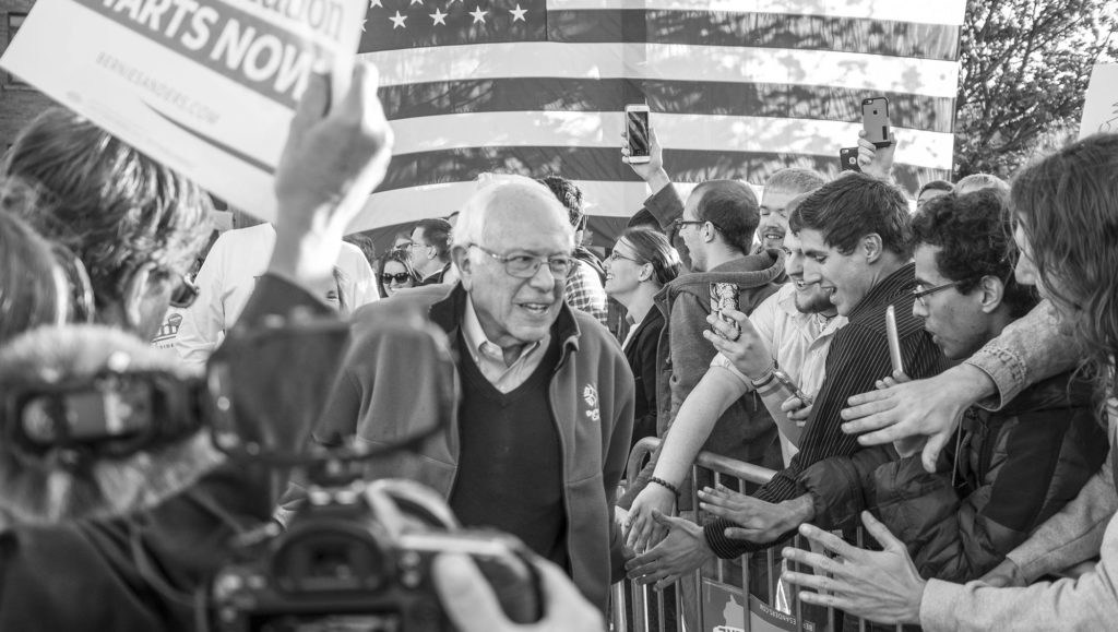Bernie Sanders, ici en 2015, est l'un des favoris de la primaire démocrate. // Source : Phil Roeder
