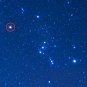 Bételgeuse dans la constellation d'Orion. // Source : Pixabay (photo recadrée, annotation Numerama)