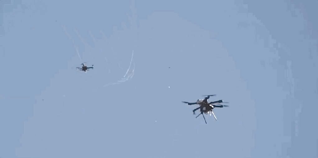 Le drone chasseur en action // Source : Fortem Technologies 