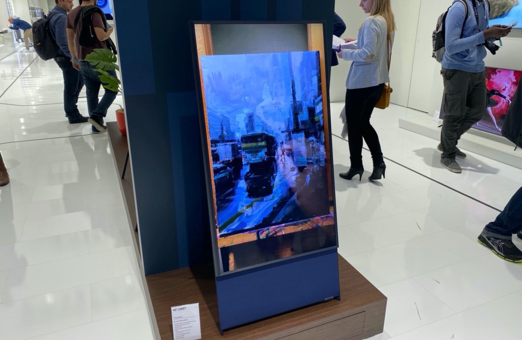 Samsung The Sero // Source : Maxime Claudel pour Numerama Samsung The Sero // Source : Maxime Claudel pour Numerama