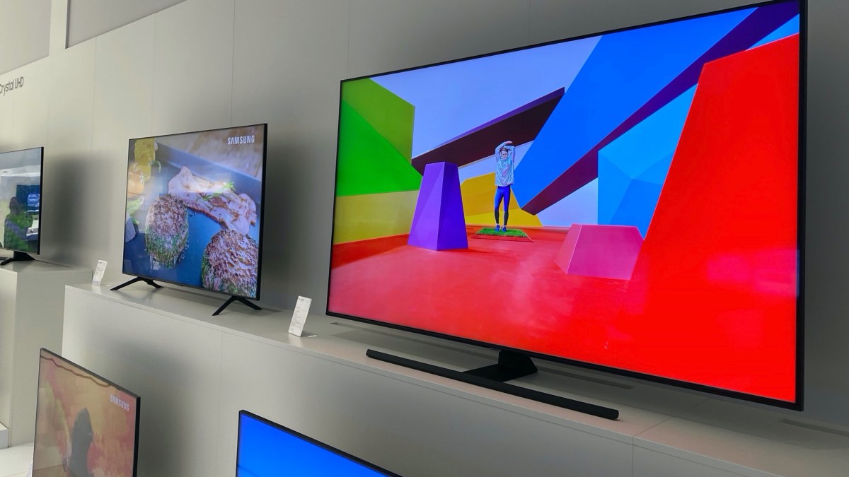 TV Samsung QLED 2020 // Source : Maxime Claudel pour Numerama