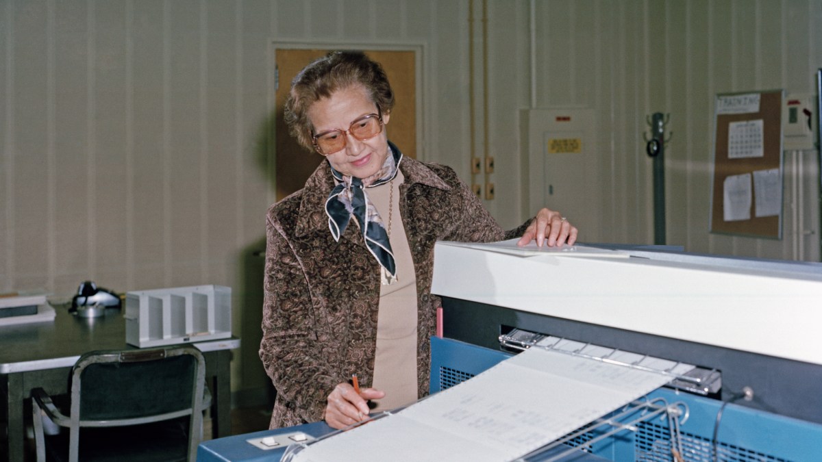 Katherine Johnson en 1980. // Source : Nasa (photo recadrée)