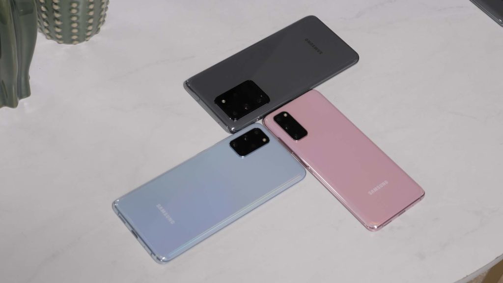 Les Samsung Galaxy S20 // Source : Omar Belkaab pour Frandroid Les Samsung Galaxy S20 // Source : Omar Belkaab pour Frandroid