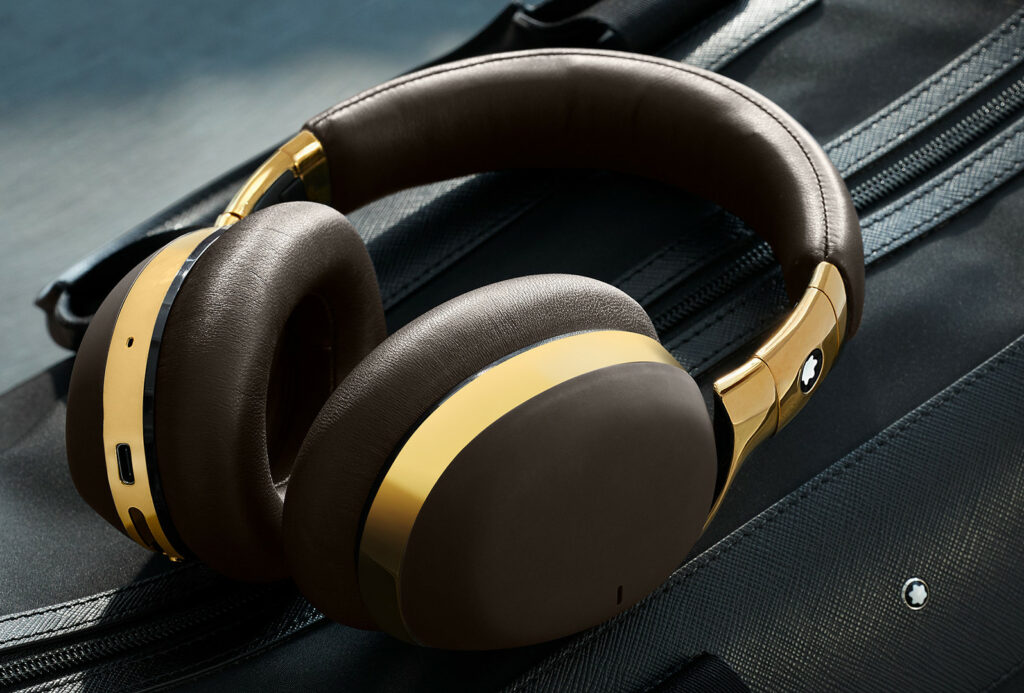 Casque Montblanc marron // Source : Montblanc Casque Montblanc marron // Source : Montblanc