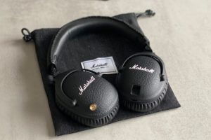 Le casque Marshall Monitor II A.N.C. // Source : Maxime Claudel pour Numerama