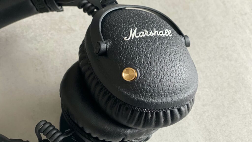L'oreillette droite du casque Marshall Monitor II A.N.C.  // Source : Maxime Claudel pour Numerama