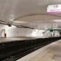 Station de métro Denfert-Rochereau, déserte, en plein confinement. // Source : L.Genet