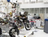 Le rover Perseverance soumis à des tests. // Source : Wikimedia/CC/NASA/JPL-Caltech (photo recadrée)