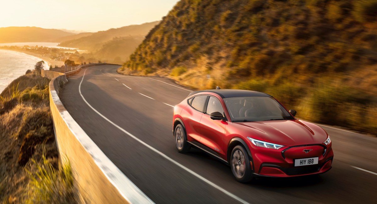 L’autonomie du Mustang Mach-E ne fait pas le poids face à Tesla