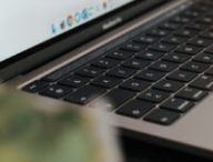 Le MacBook Pro 13 2020 // Source : Louise Audry pour Numerama