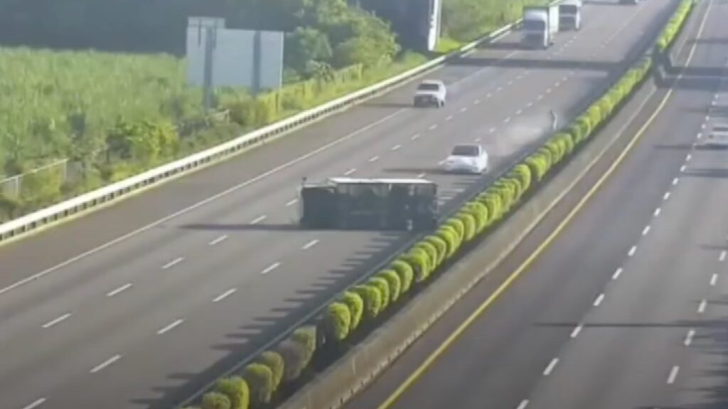 Accident Tesla Model 3 et camion // Source : Capture YouTube