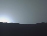 Coucher de Soleil vu par Curiosity en 2014 sur Mars. // Source : Flickr/CC/Raziel Abulafia (photo recadrée)