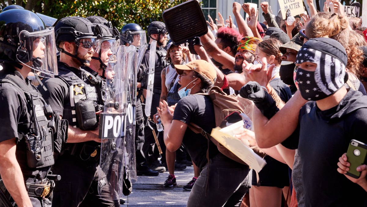 police manifestation floyd // Source : Geoff Livingston