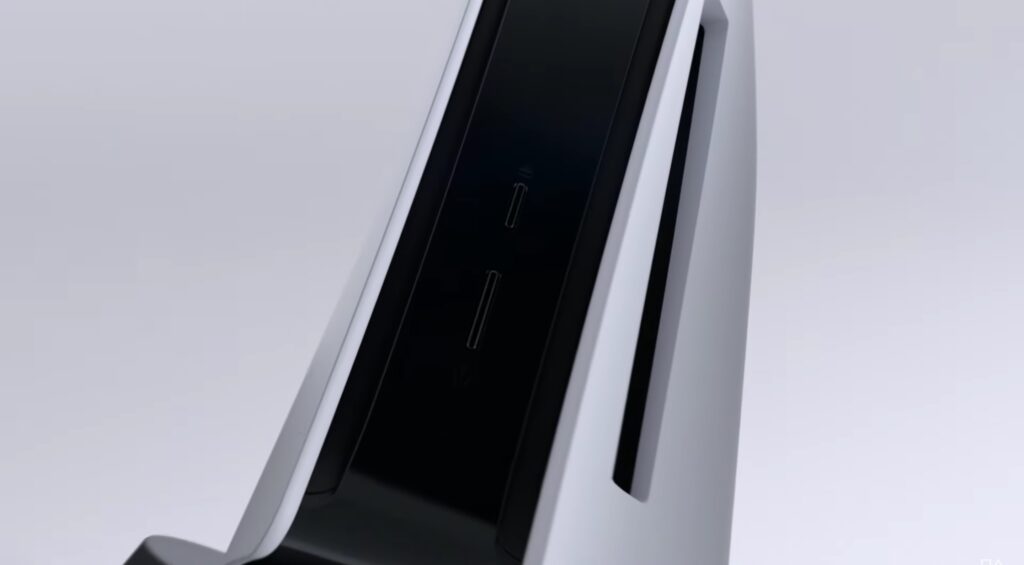 Un gros plan sur le nouveau design de la PS5 // Source : Sony
