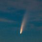 La comète C/2020 F3 (NEOWISE). // Source : Flickr/CC/Northern Lights Graffiti (photo recadrée)