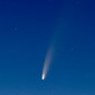 La comète C/2020 F3 (NEOWISE). // Source : Flickr/CC/Jürgen Mangelsdorf (photo recadrée)