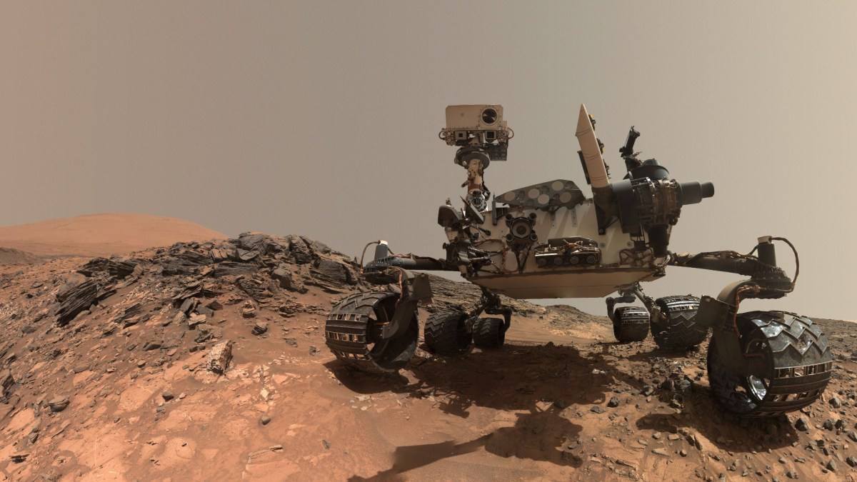 Selfie de Curiosity sur Mars. // Source : NASA/JPL-Caltech/MSSS (photo recadrée)