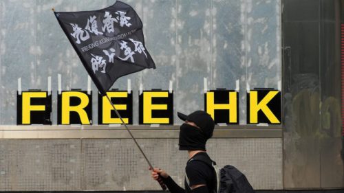 Un manifestant le 19 janvier 2020 protestant contre le projet de loi d'extradition entre Hong Kong et la Chine. // Source : Etan Liam