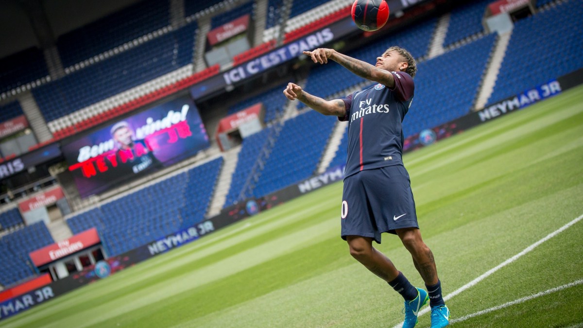 Neymar (PSG) // Source : Wikimedia Commons/CC/Antoine Dellenbach