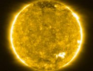 Le Soleil vu par Solar Orbiter le 30 mai 2020. // Source : Solar Orbiter/EUI Team (ESA & NASA); CSL, IAS, MPS, PMOD/WRC, ROB, UCL/MSSL (photo recadrée)