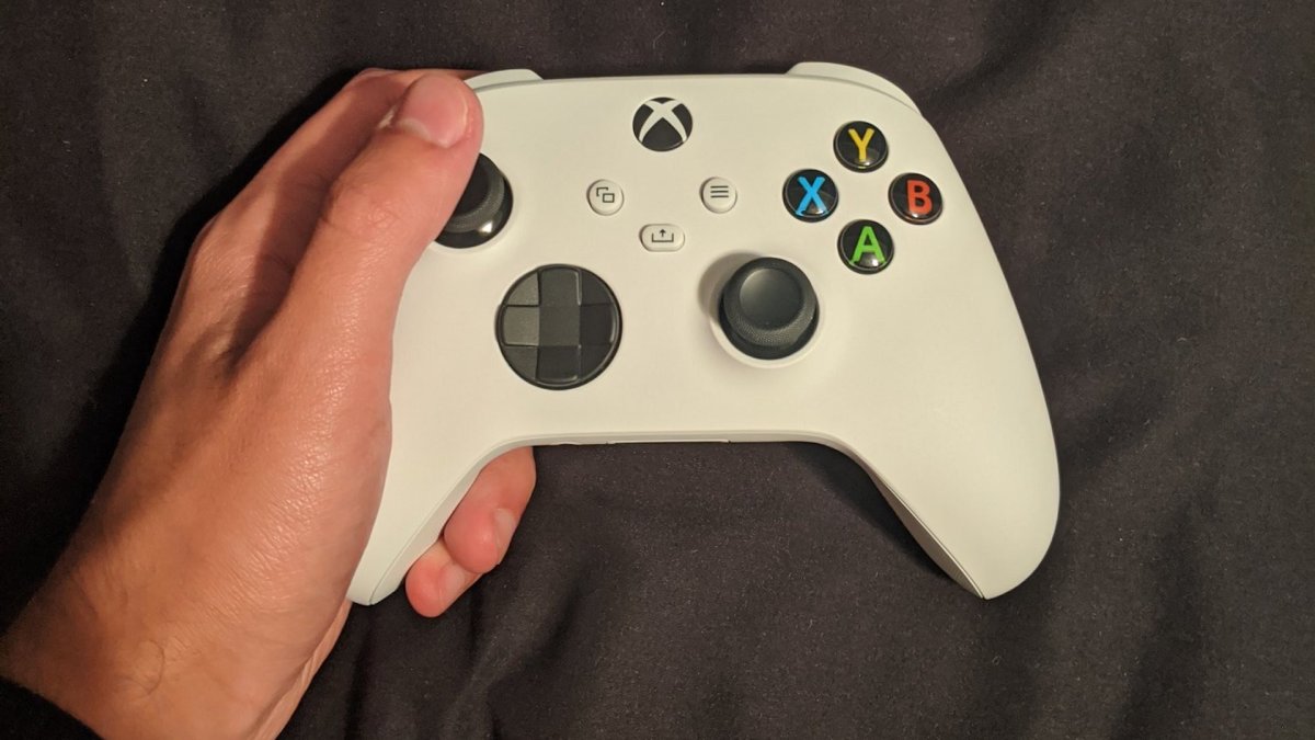 Manette Xbox Series S/X en fuite // Source : Twitter Zak S