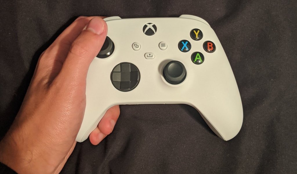 Manette Xbox Series S/X en fuite // Source : Twitter Zak S