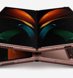 Samsung Galaxy Z Fold 2 // Source : Samsung