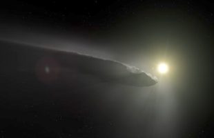 Vue d'artiste d'Oumuamua. // Source : ESA/Hubble, NASA, ESO, M. Kornmesser