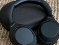 Le casque Sony WH-1000XM4  // Source : Maxime Claudel pour Numerama