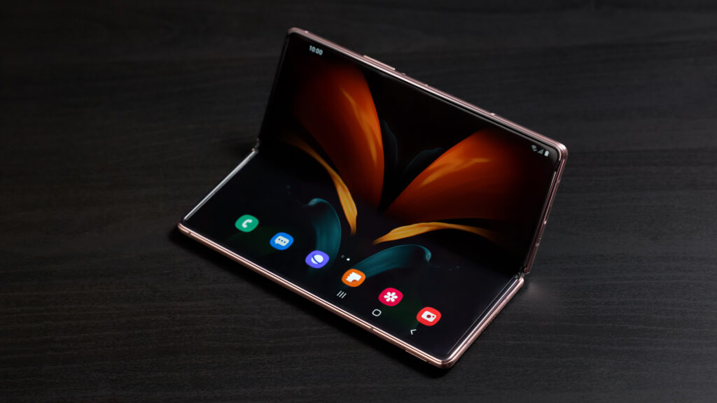 Samsung Galaxy Z Fold 2 // Source : Samsung