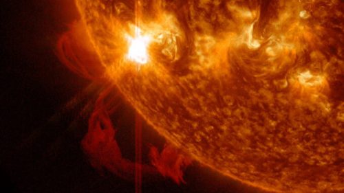 Éruptions solaires. // Source : Flickr/CC/NASA/GSFC/SDO (photo recadrée)