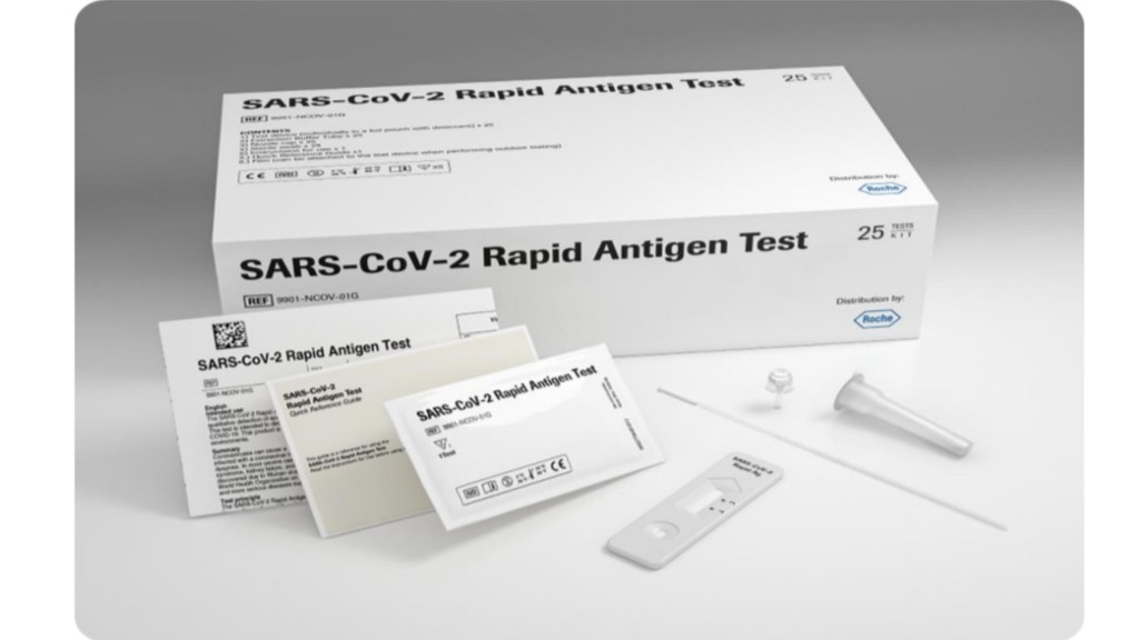 Voici à quoi ressemble un kit de test antigénique. // Source : Roche