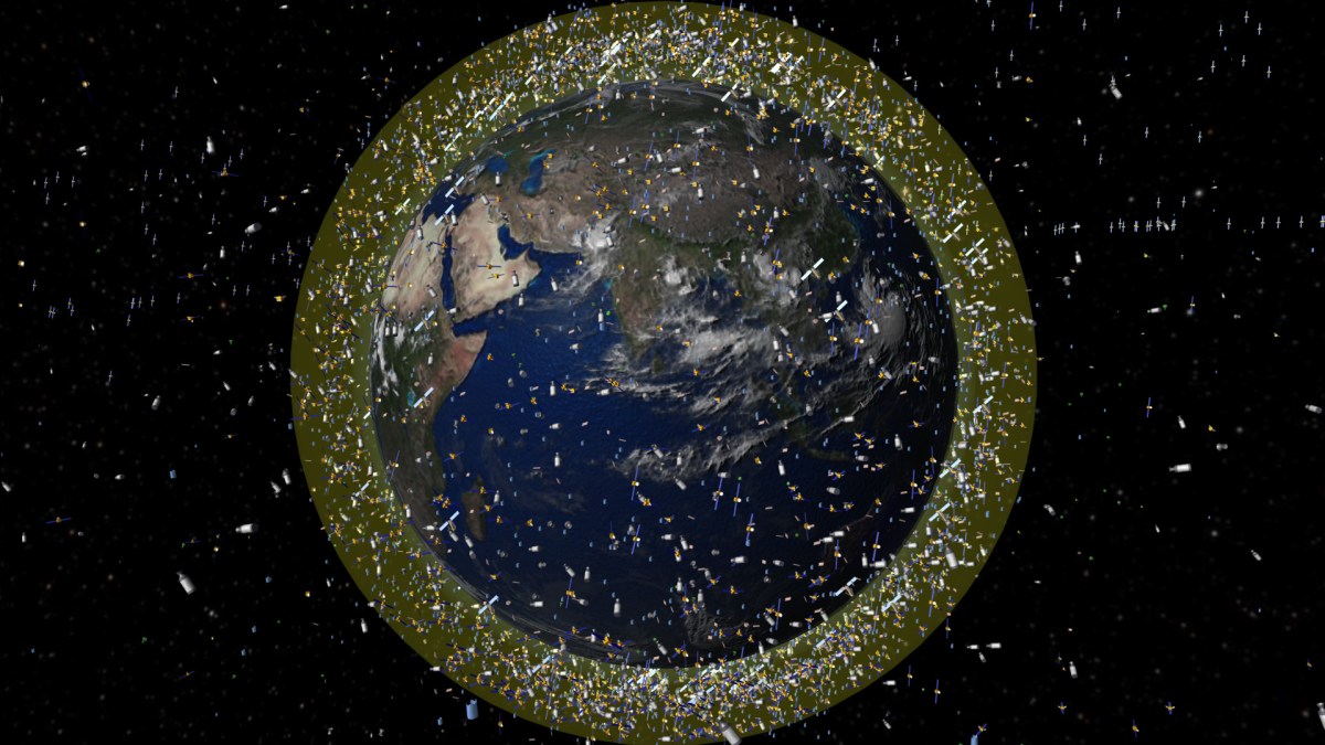 Débris en orbite terrestre basse. // Source : ESA (photo recadrée)